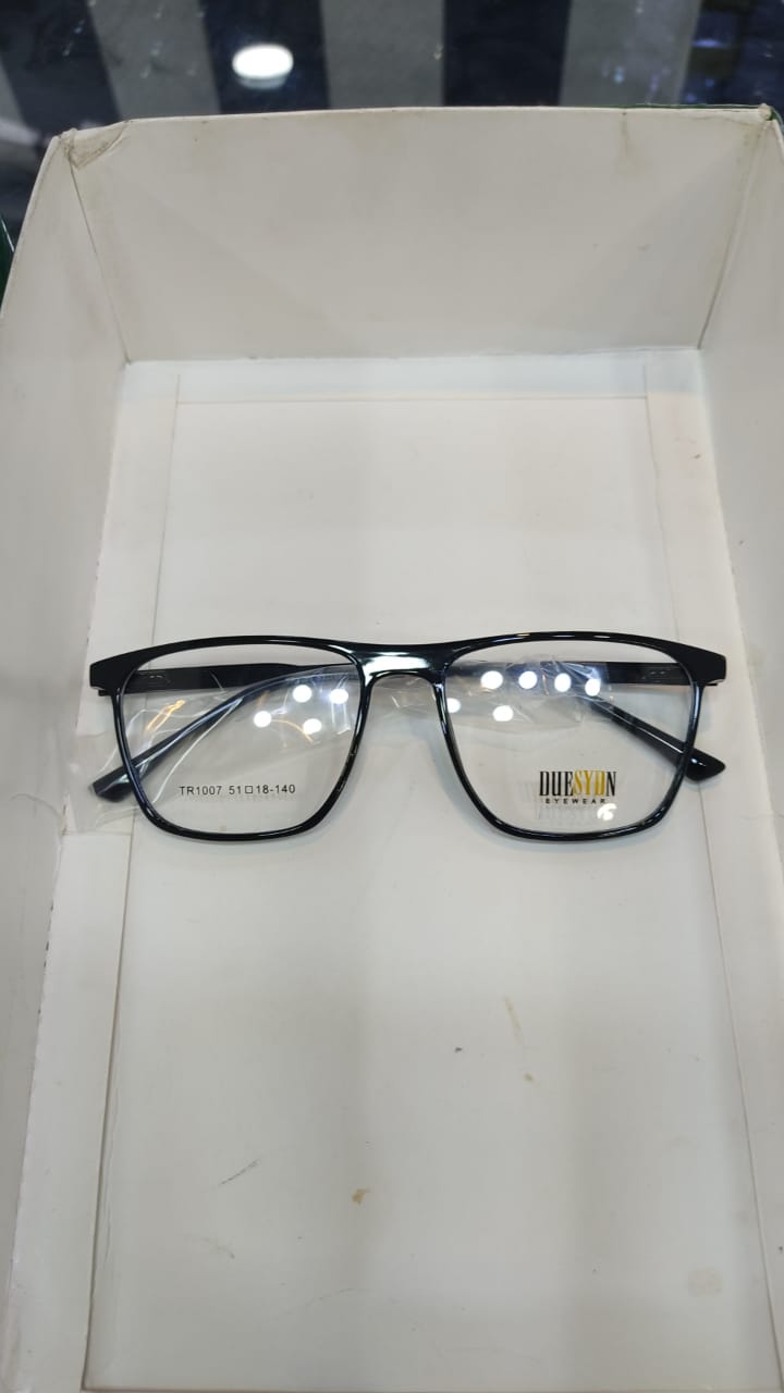 Premium Eyeglass Frame, Black Eyewear, Rectangle Glasses, Unisex Eyeglass Frame, Lightweight Glasses, Modern Eyewear, Minimalist Frame, Stylish Black Glasses, Fashion Eyewear, Unisex Frame